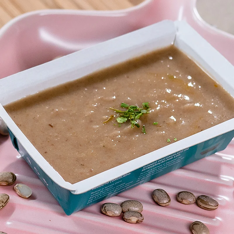 Creme de feijão preto com carne